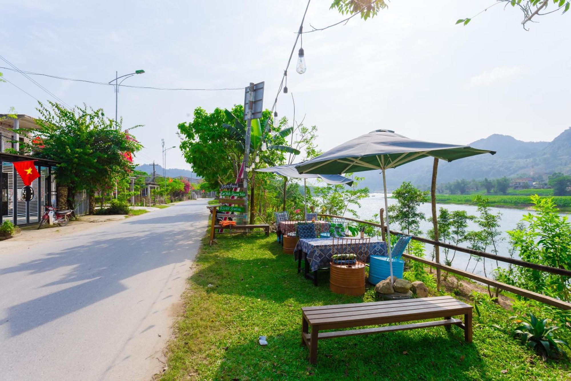 Son River Homestay Phong Nha Eksteriør billede