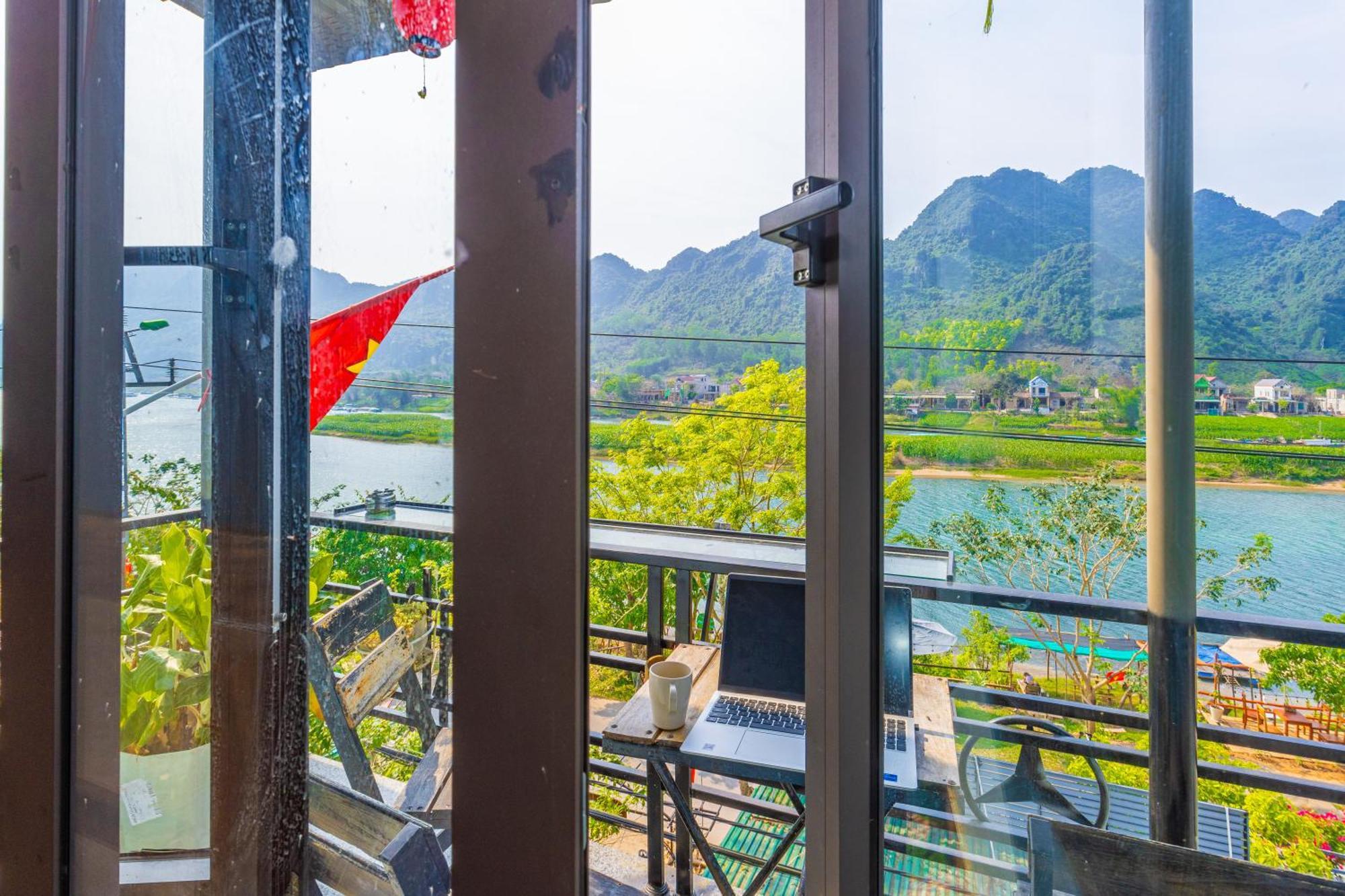 Son River Homestay Phong Nha Eksteriør billede