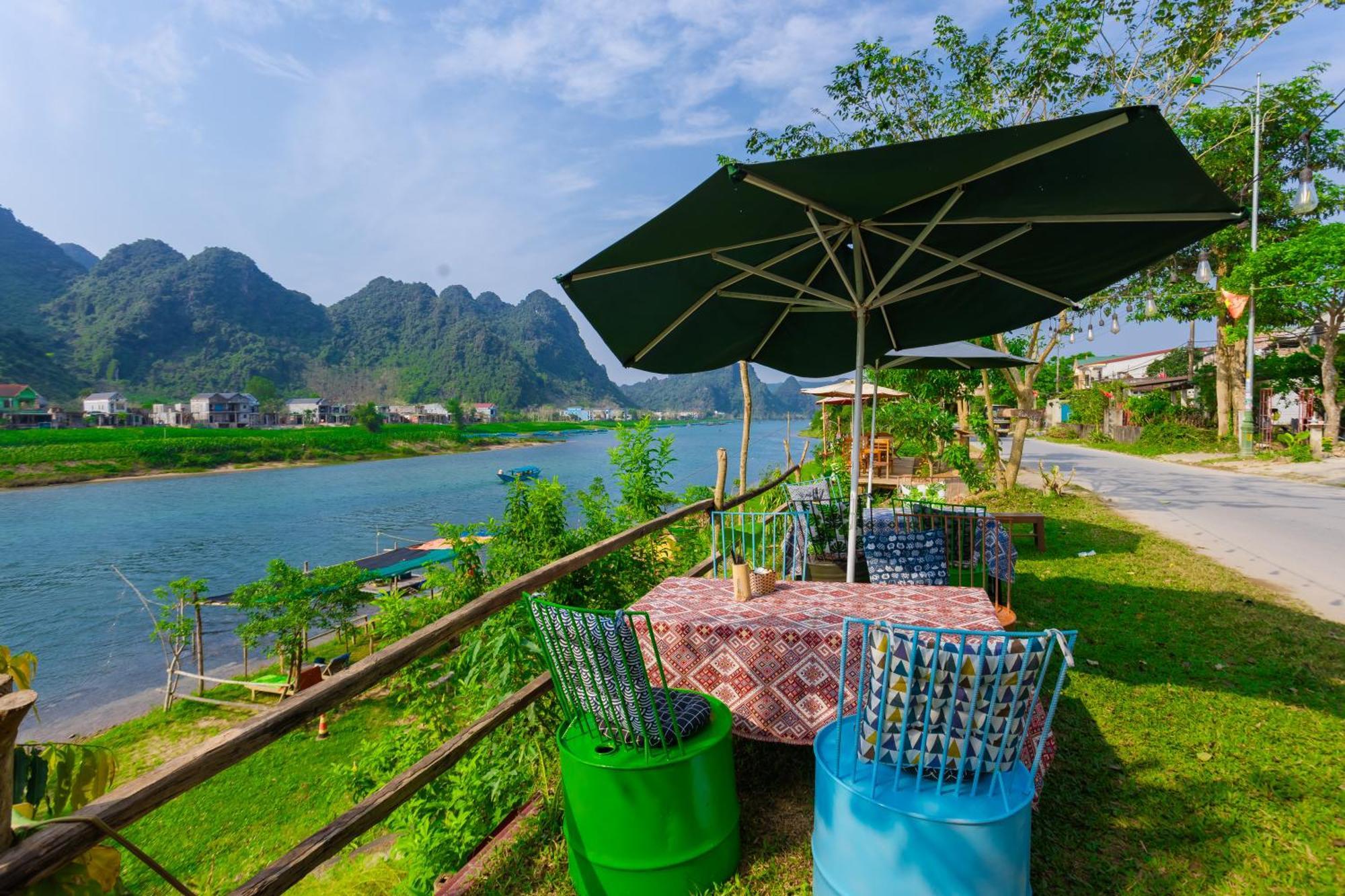 Son River Homestay Phong Nha Eksteriør billede