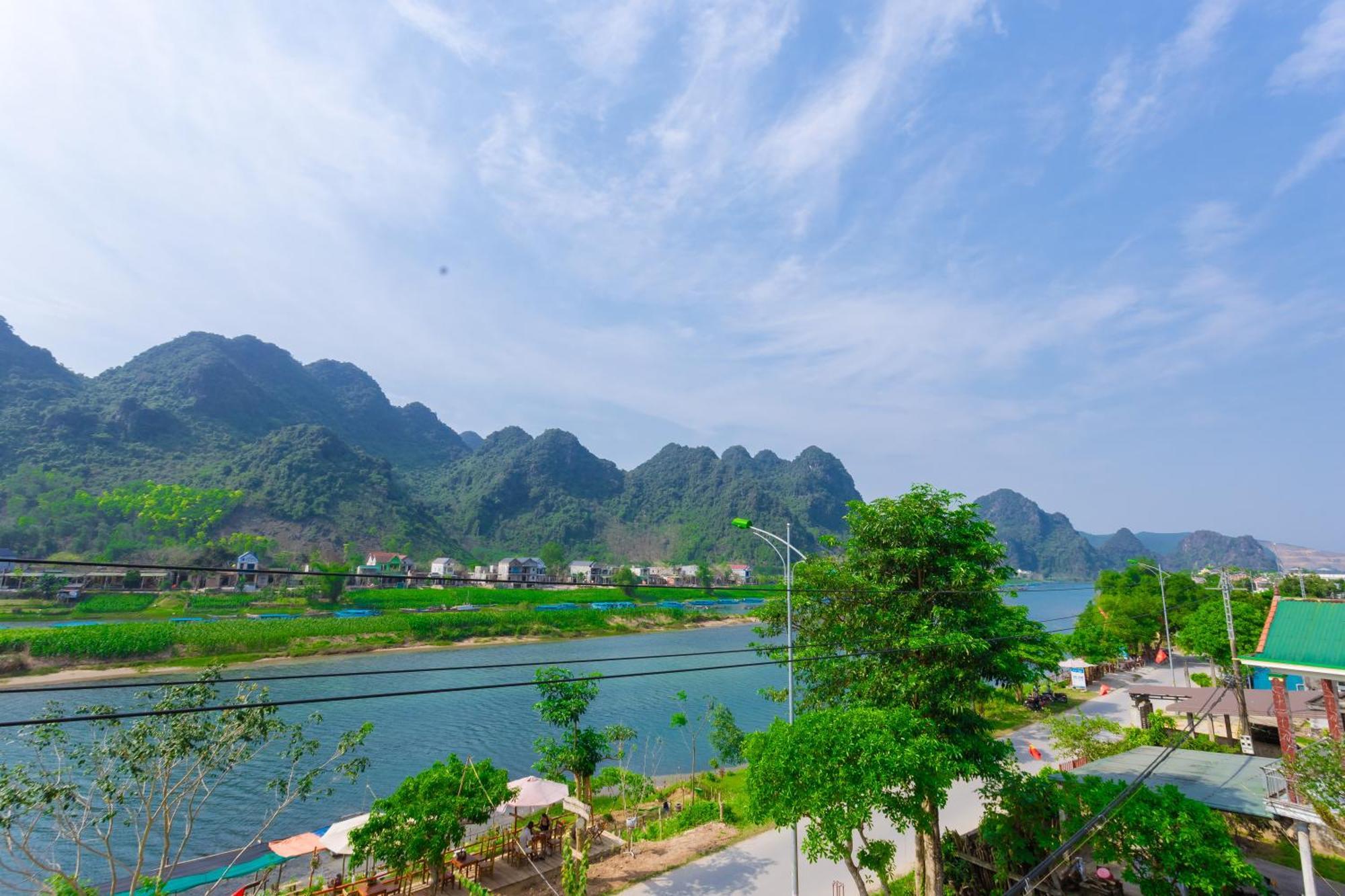 Son River Homestay Phong Nha Eksteriør billede