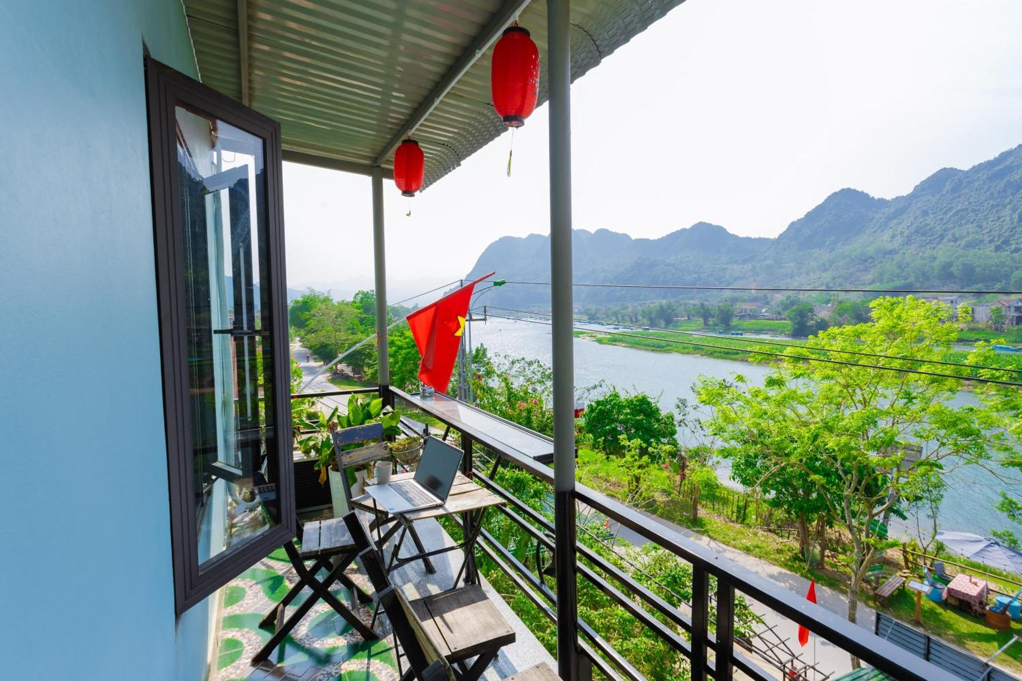 Son River Homestay Phong Nha Eksteriør billede