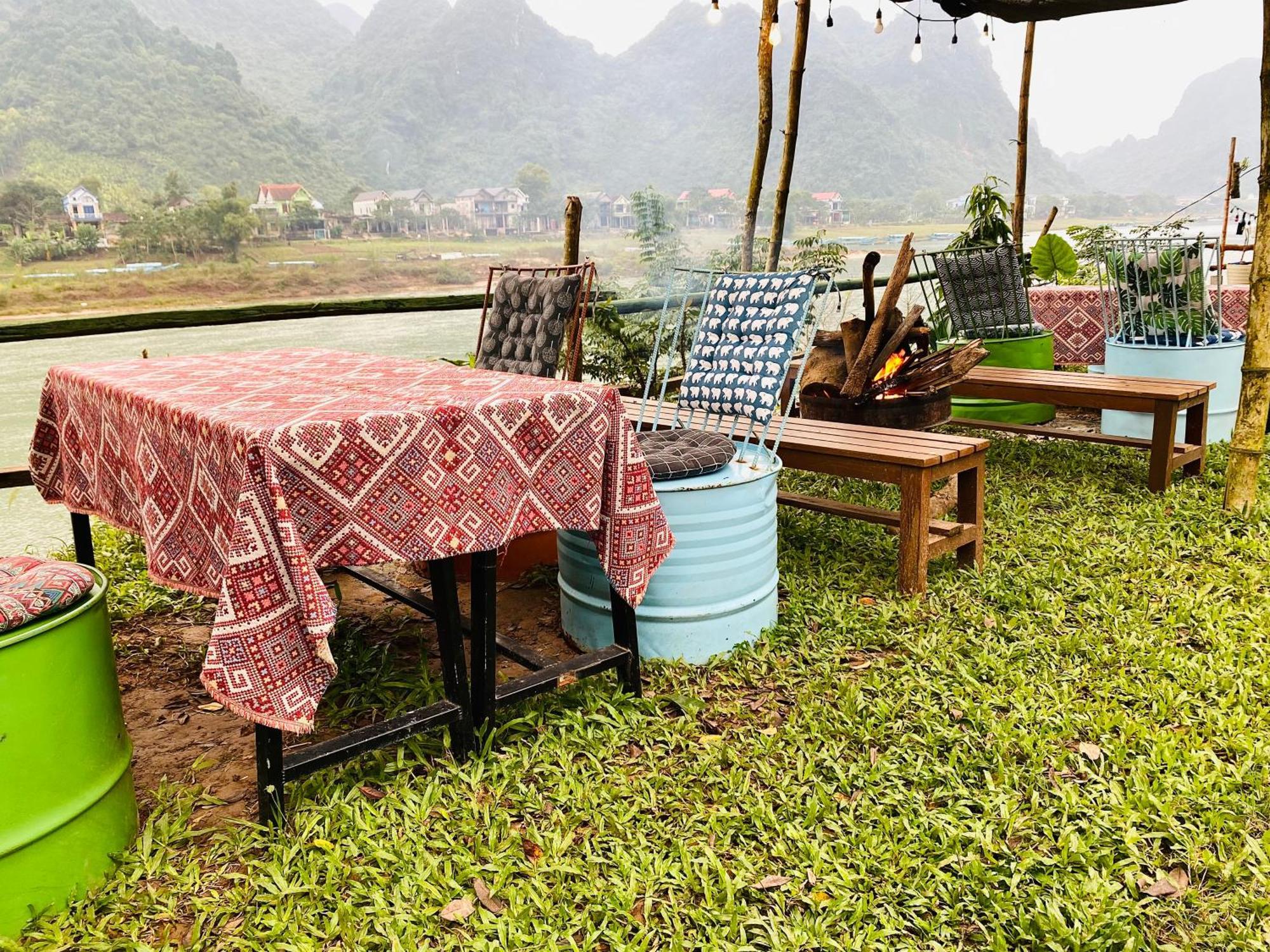 Son River Homestay Phong Nha Eksteriør billede